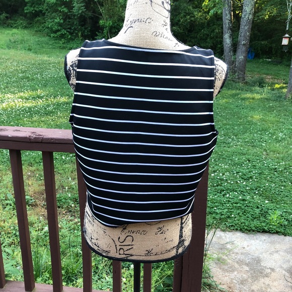 Decree black and white stripe top short sleeve - Picture 3 of 4